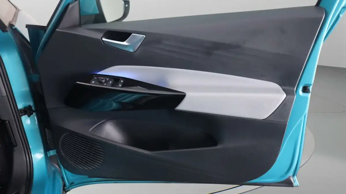 2020-volkswagen-id3-e-business-big-15