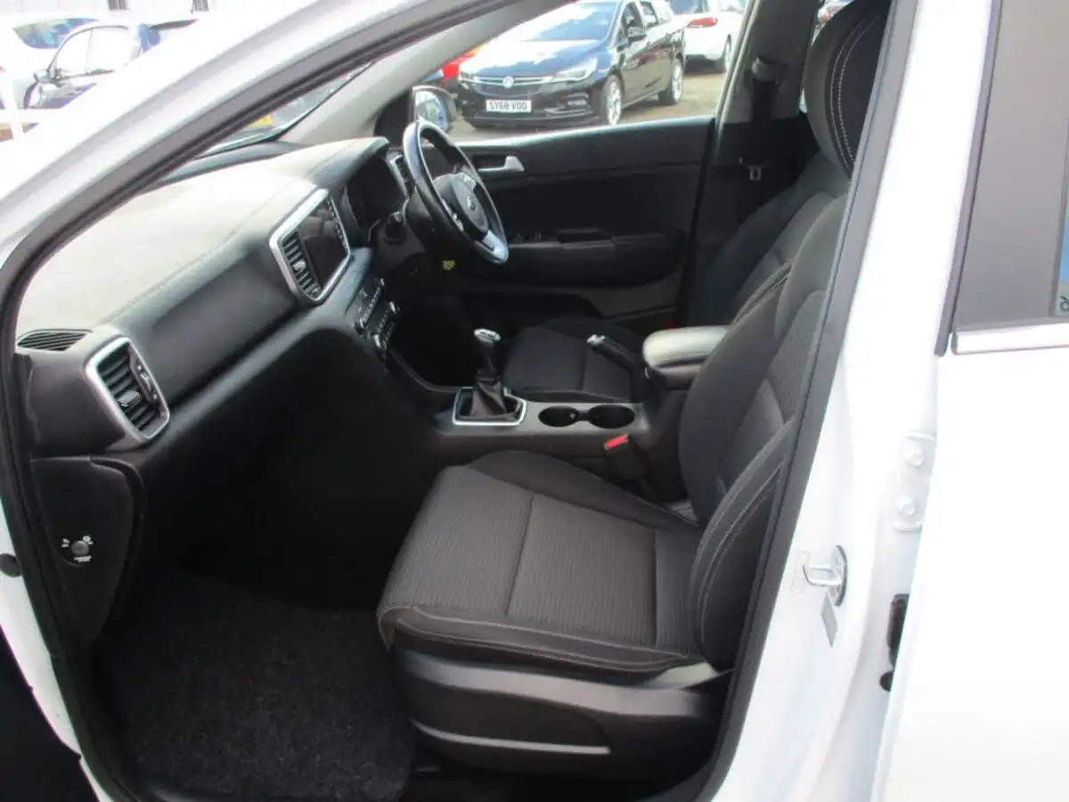 2021-kia-sportage-16-gdi-2-big-4