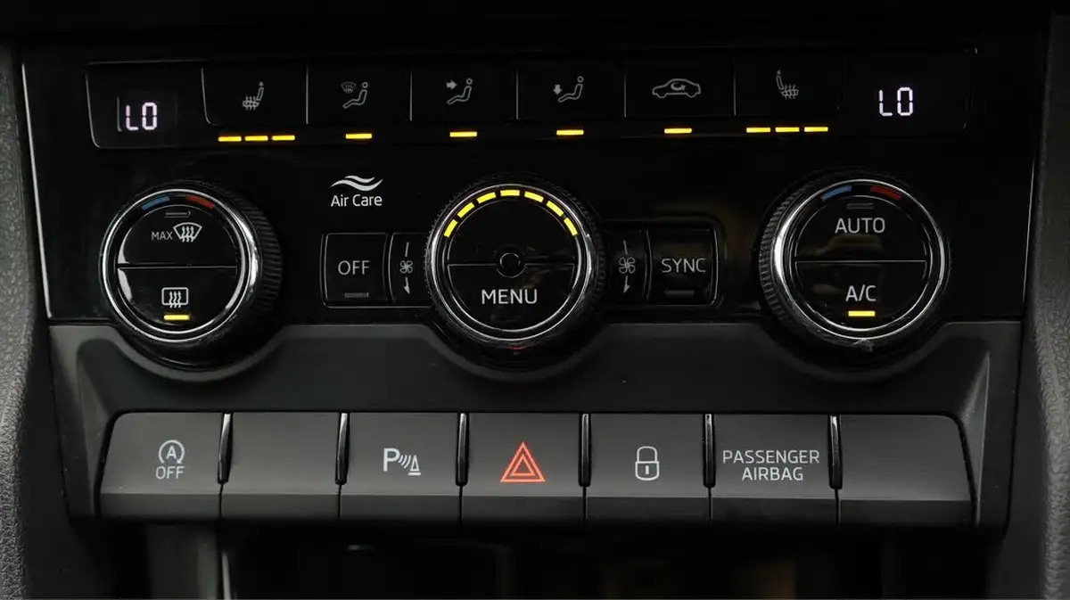 2022-skoda-karoq-10-tsi-se-l-big-11