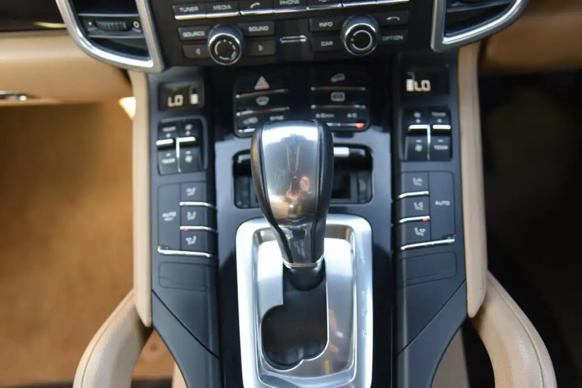 2014-porsche-cayenne-30td-platinum-edition-big-34