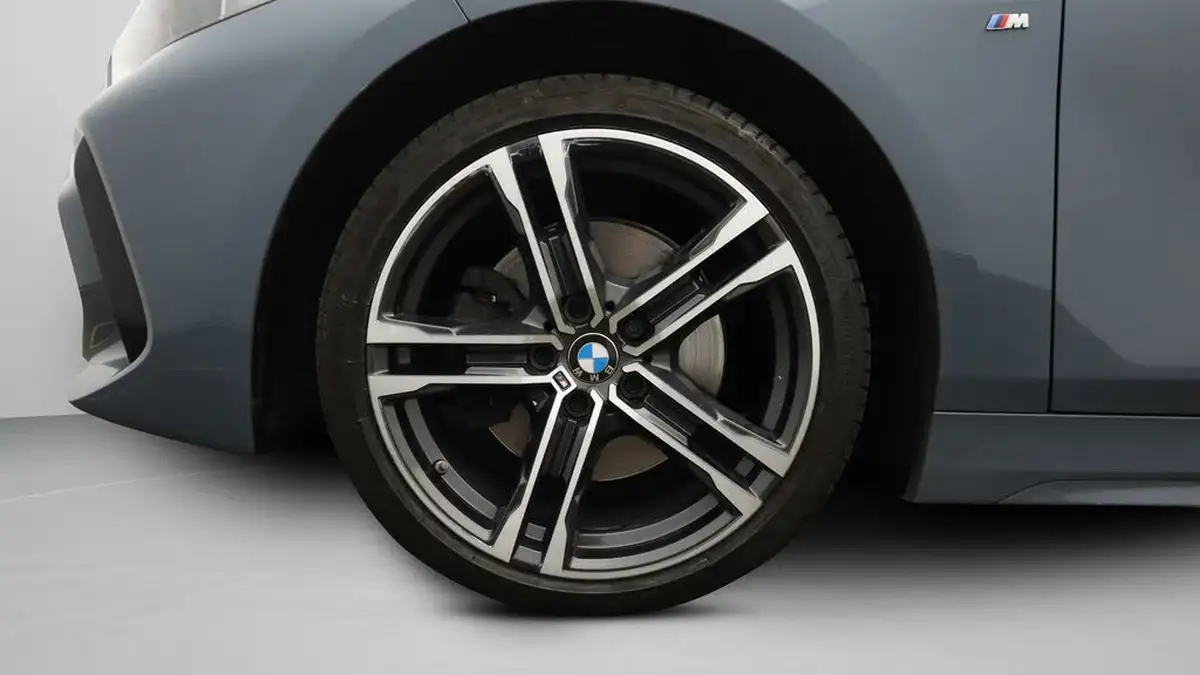 2023-bmw-1-series-15-118i-m-sport-lcp-dct-big-18
