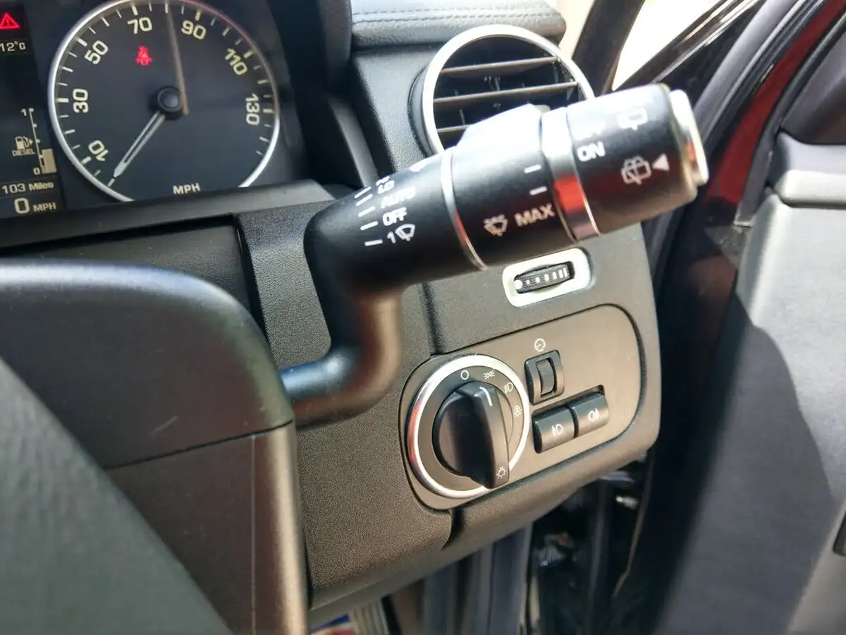 2013-land-rover-discovery-4-30td-hse-30sd-v6-auto-big-24