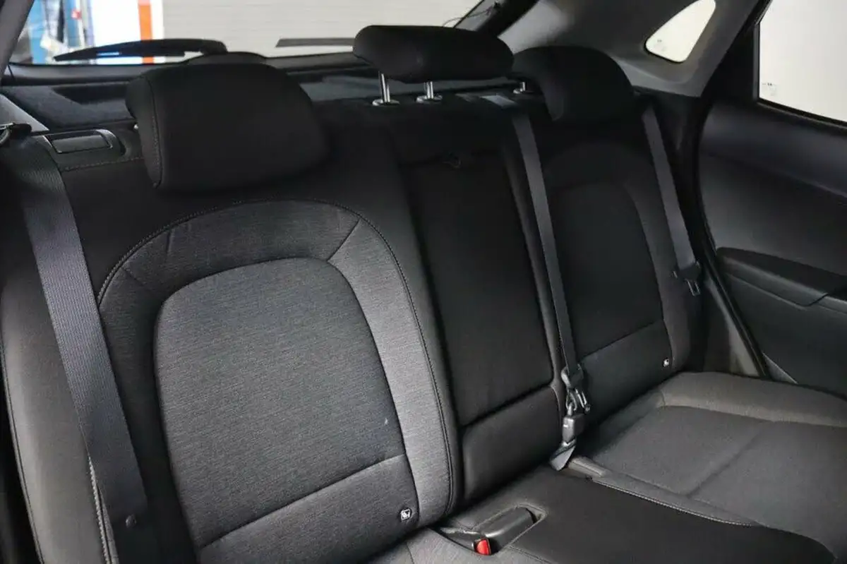 2021-hyundai-kona-e-premium-204ps-64kwh-7kw-obc-big-30