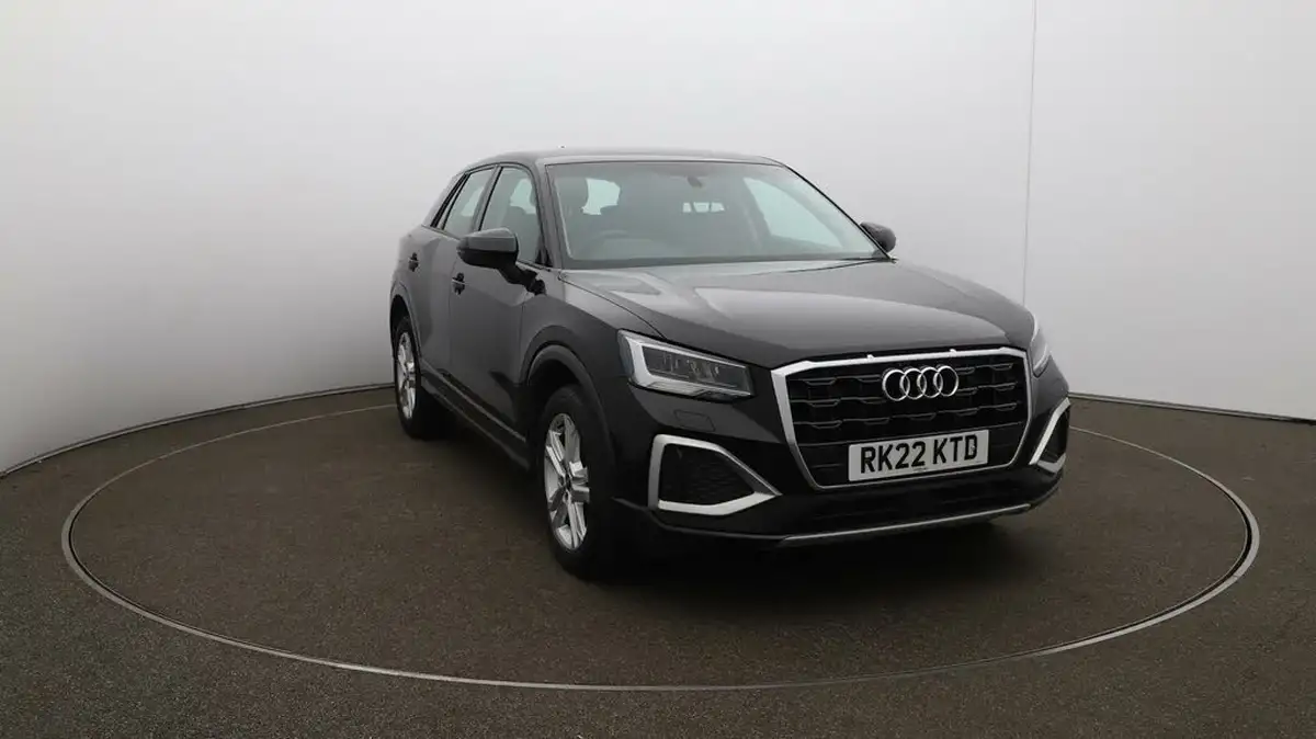 2022-audi-q2-10-30-tfsi-sport-big-38