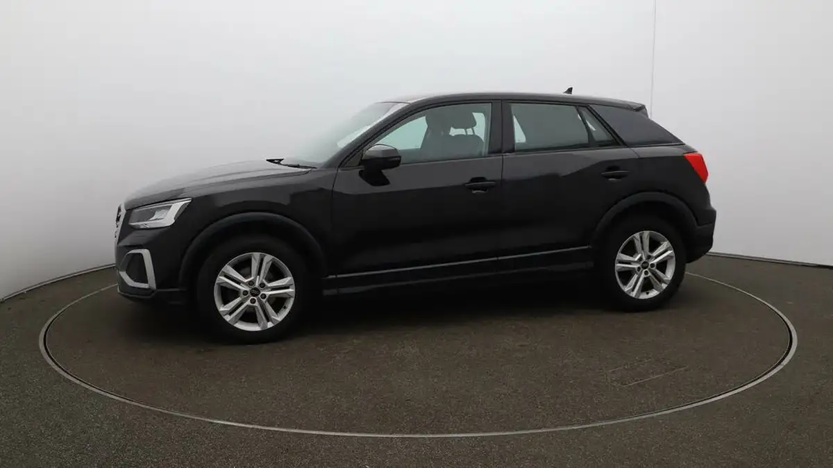 2022-audi-q2-10-30-tfsi-sport-big-62