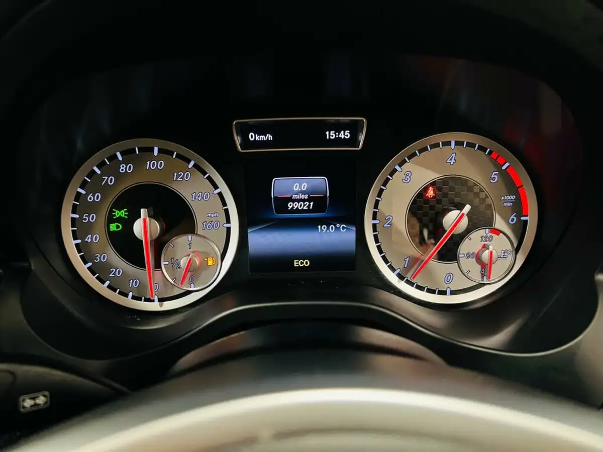 2014-mercedes-benz-a-class-18-cdi-a200-amg-sport-big-30
