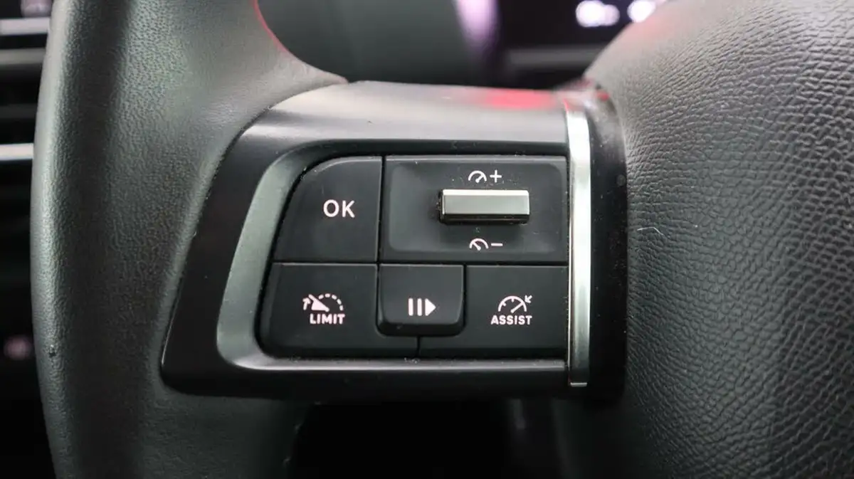 2022-citroen-c4-12-puretech-sense-plus-big-23