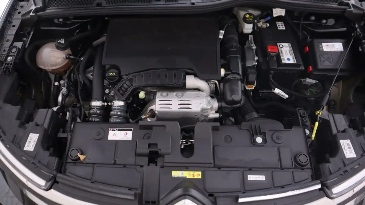 2022-citroen-c4-12-puretech-sense-plus-big-19