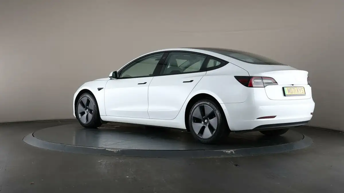 2021-tesla-model-3-e-standard-plus-big-72