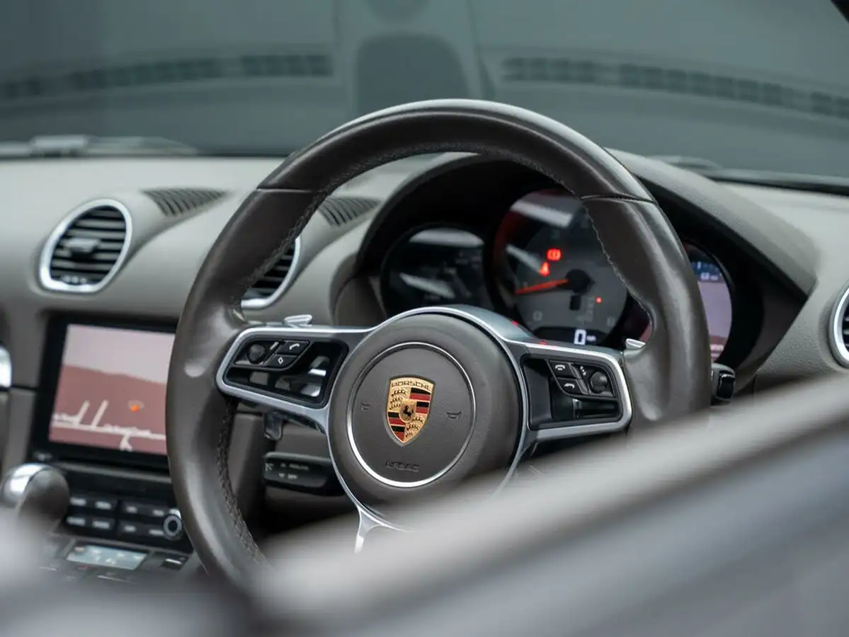 2016-porsche-boxster-718-25-boxster-s-pdk-big-34