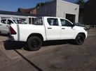 2021-toyota-hi-lux-24d-4d-active-150hpeu6dt-e-double-pick-up-small-3