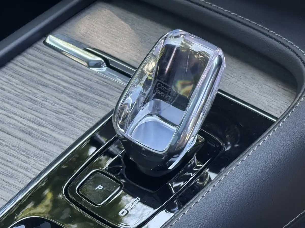 2022-volvo-xc90-20-b5-ultimate-big-10