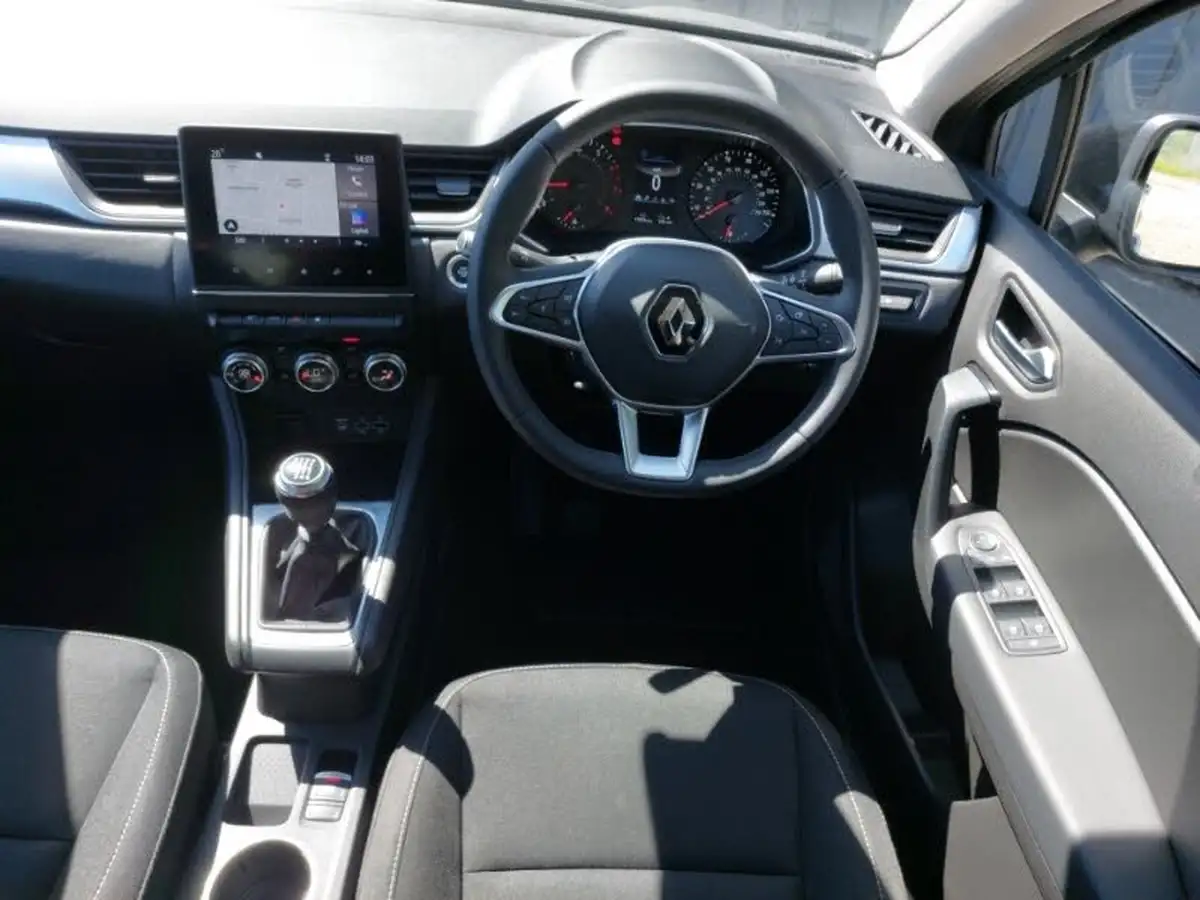2021-renault-captur-10-tce-iconic-90ps-big-6