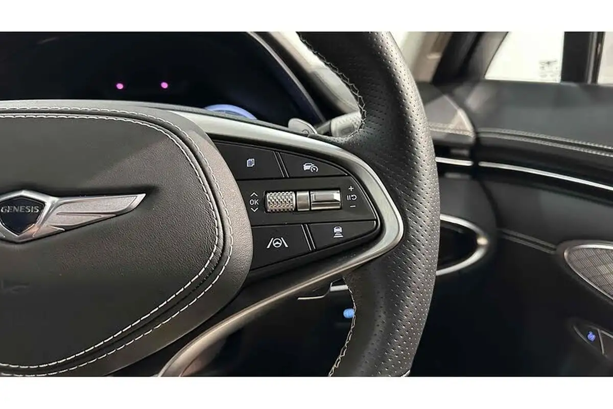 2023-genesis-gv70-e-sport-line-big-41