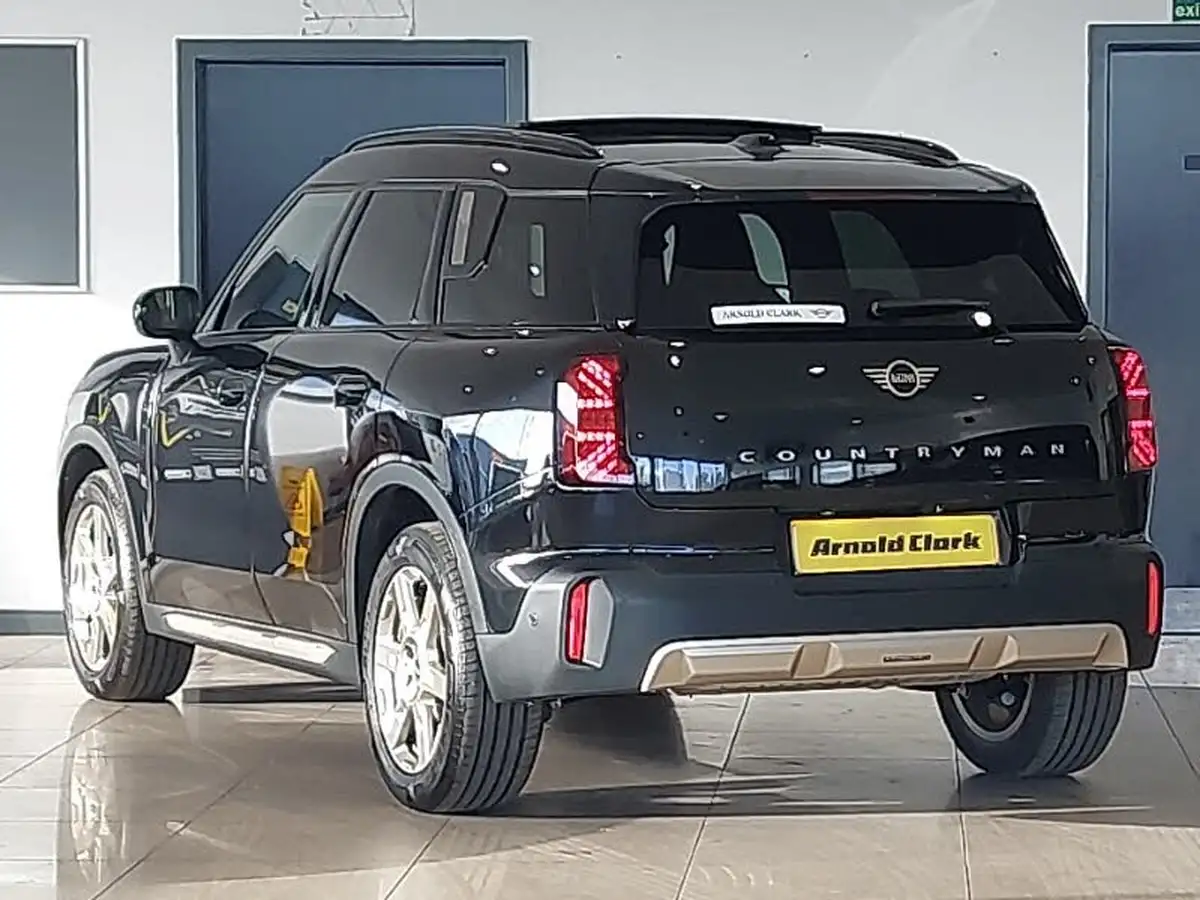 2024-mini-countryman-15-cooper-c-exclusive-big-1