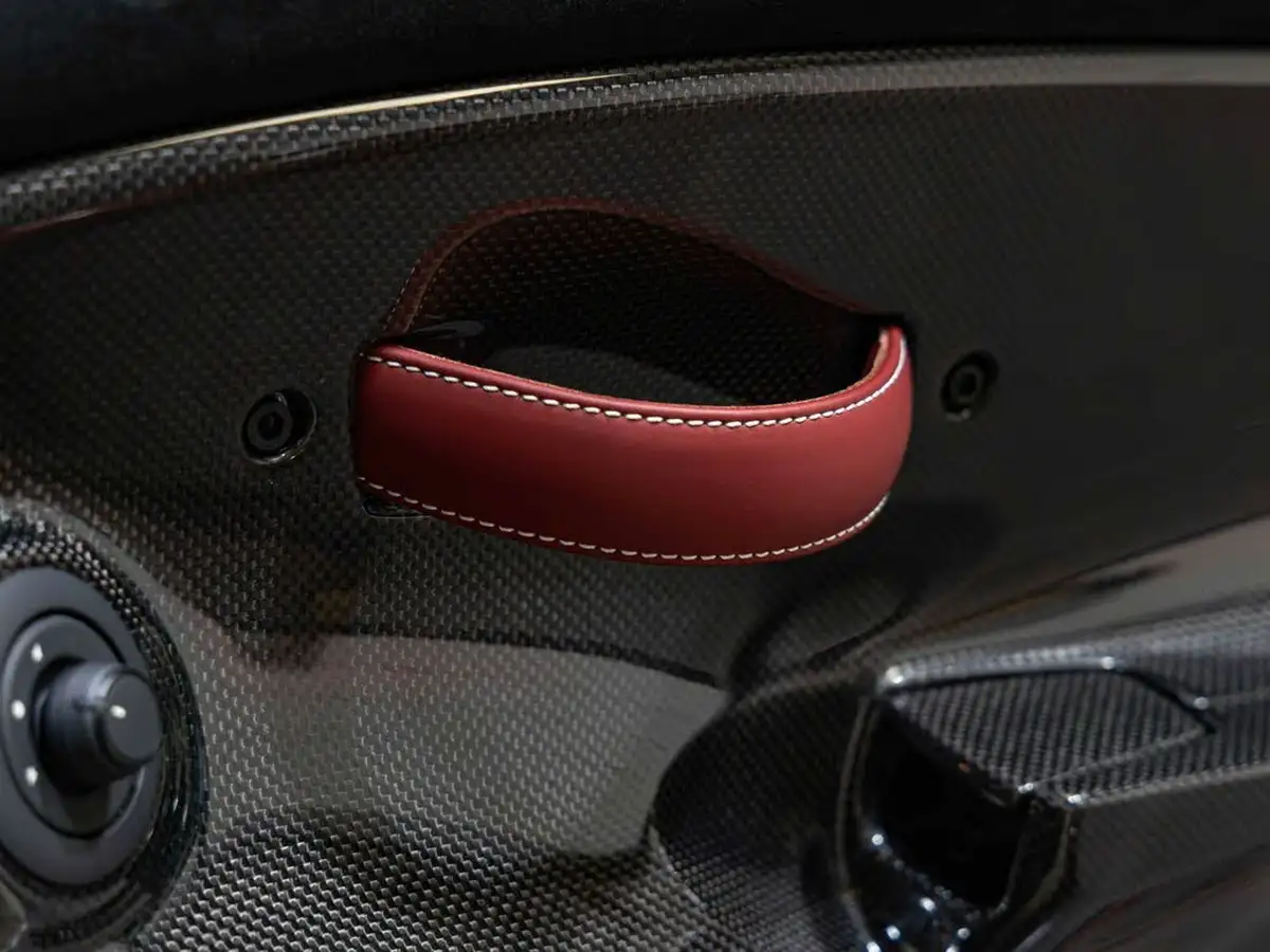 2020-ferrari-488-39-488-spider-big-27