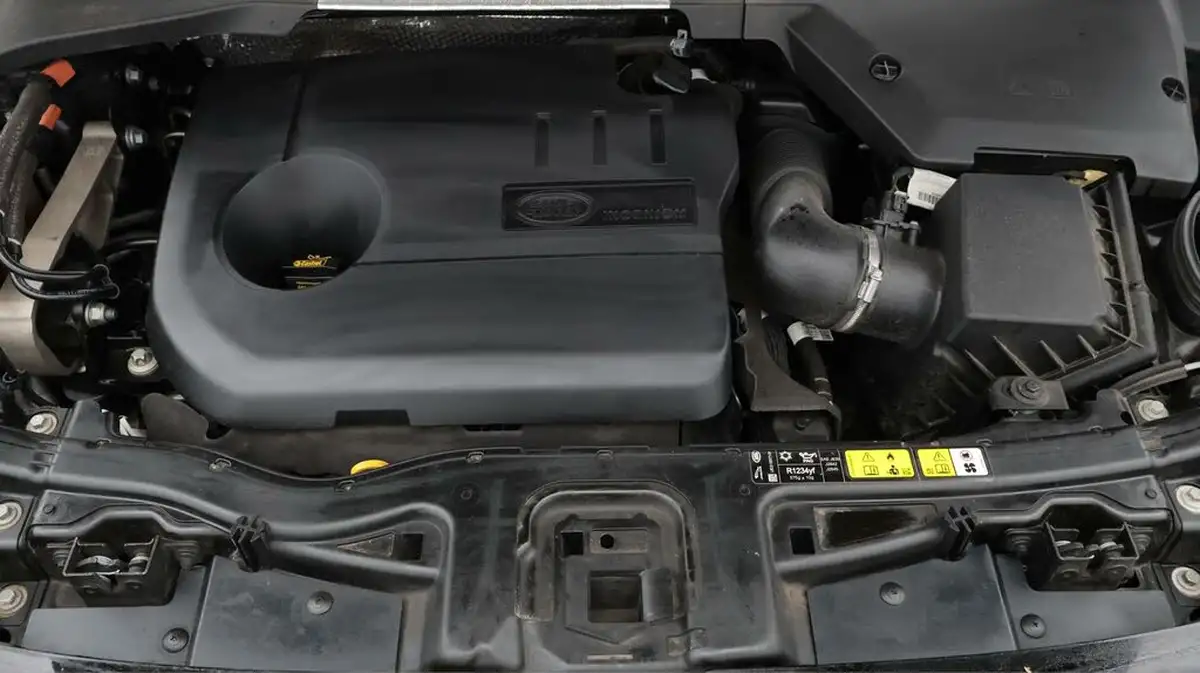 2022-land-rover-discovery-sport-15-p300e-r-dynamic-hse-big-19