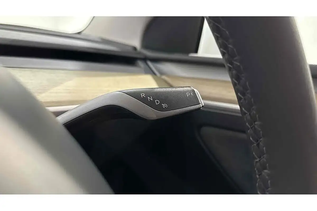 2023-tesla-model-y-e-rwd-big-37