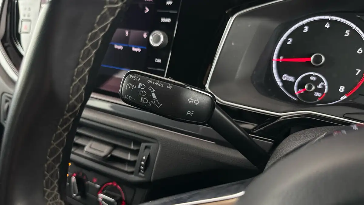 2019-volkswagen-polo-10-tsi-r-line-115ps-big-29