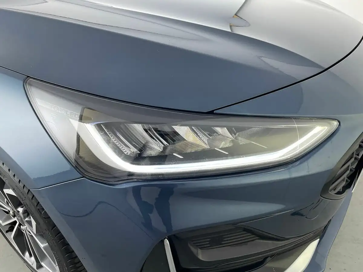 2023-ford-focus-10t-st-line-vignale-155ps-hybrid-mhev-hatchback-powershift-big-33