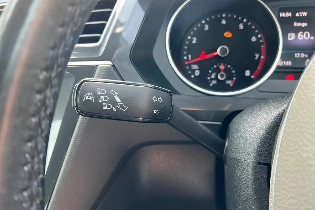 2018-volkswagen-tiguan-14-tsi-se-navigation-150ps-actss-big-24