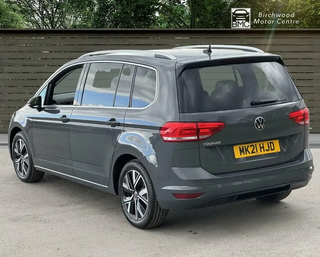 2021-volkswagen-touran-15-tsi-sel-dsg-big-4