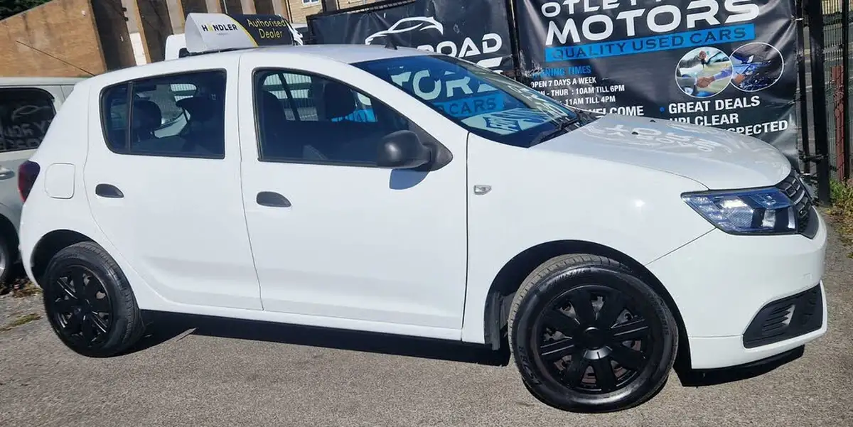 2017-dacia-sandero-10-sce-ambiance-big-61