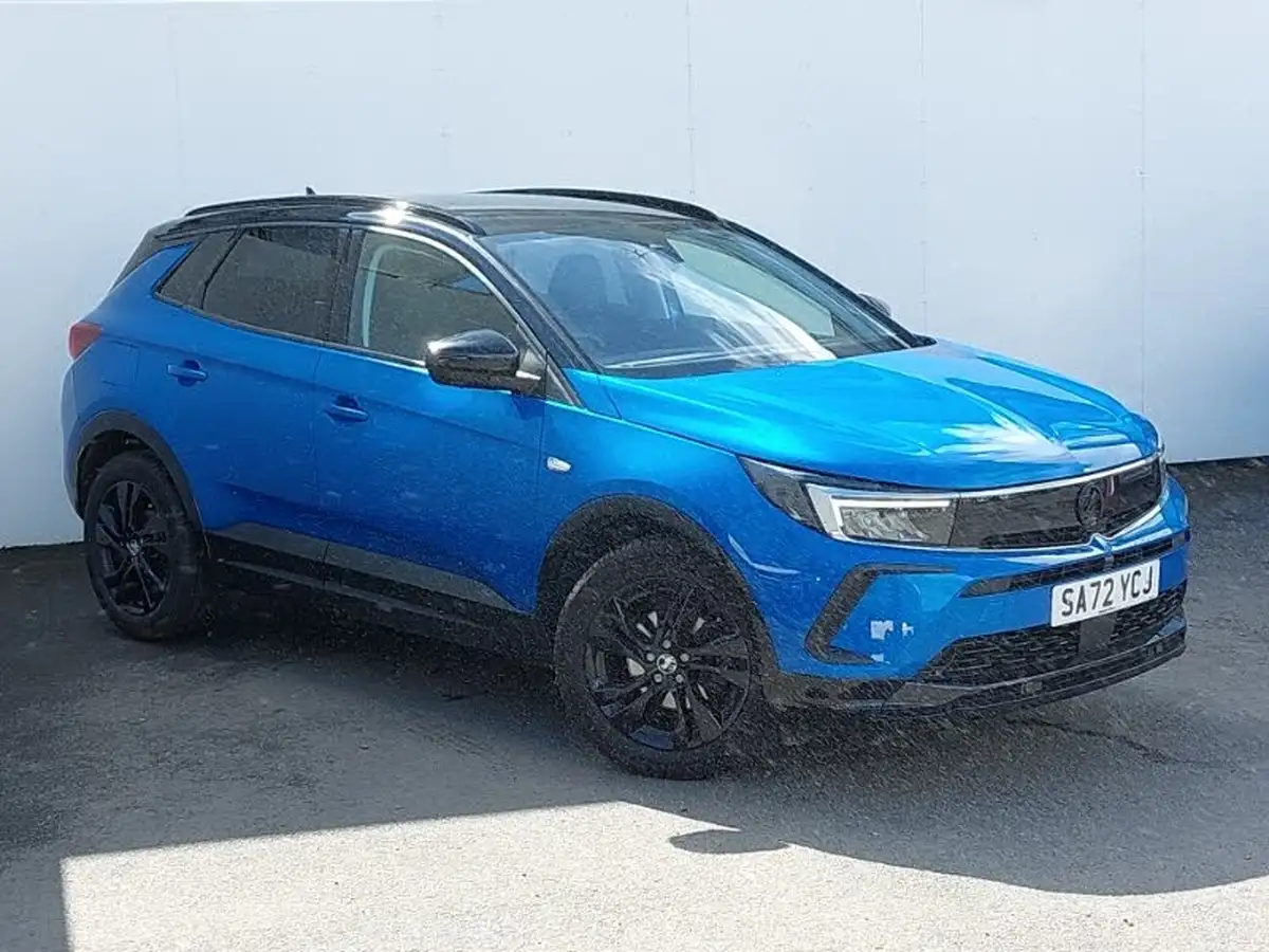 2022-vauxhall-grandland-12-gs-line-big-11