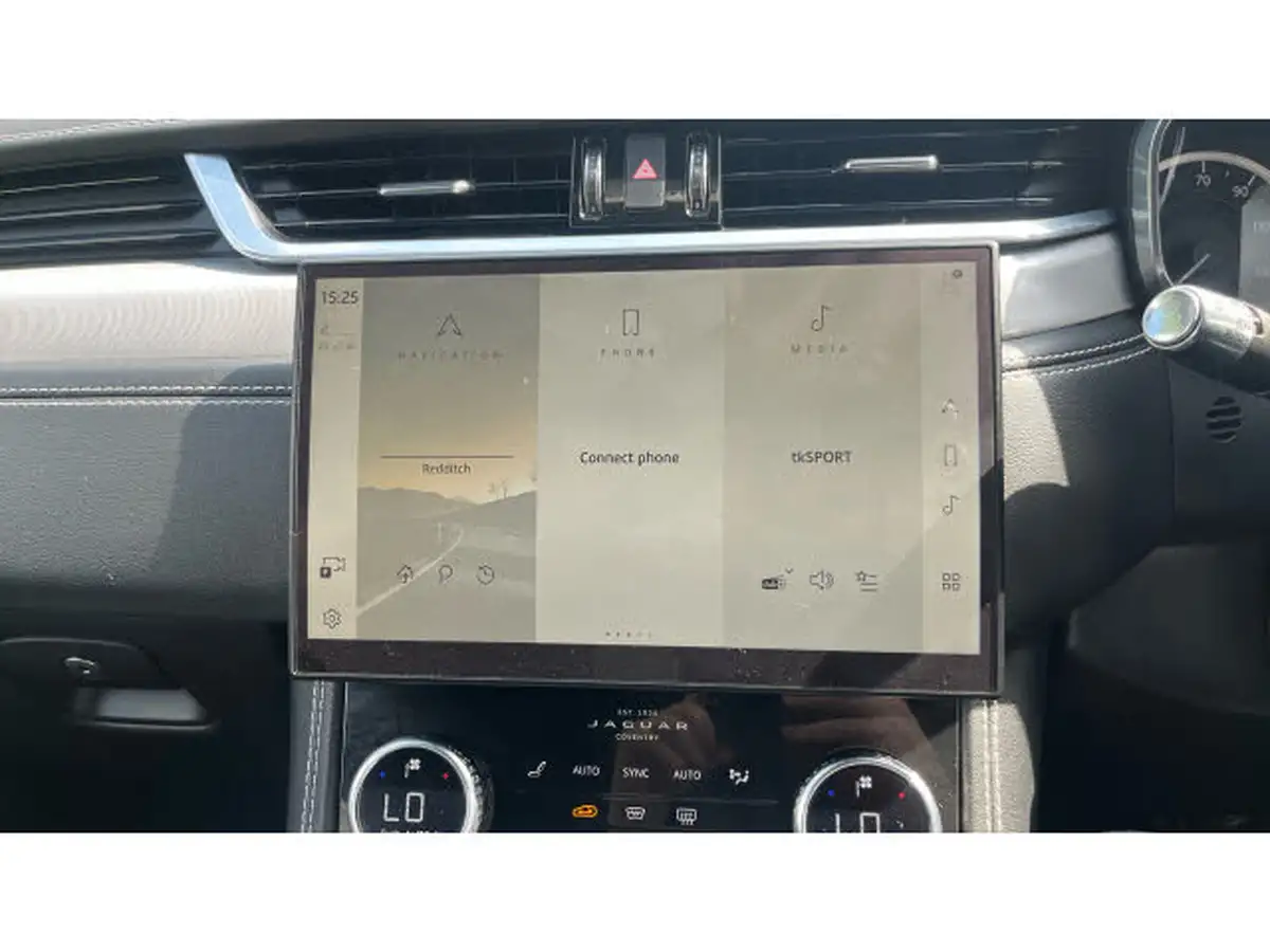 2021-jaguar-f-pace-20-d165-r-dynamic-s-mhev-big-11