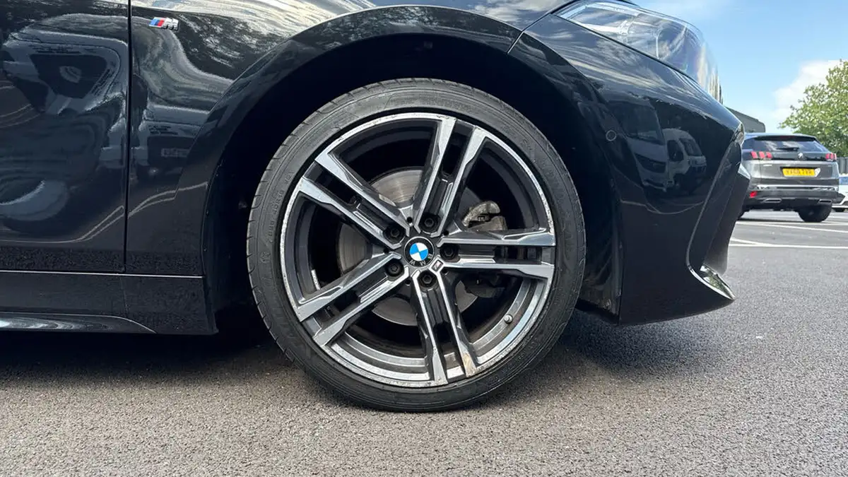 2021-bmw-1-series-15-118i-m-sport-lcp-dct-big-19