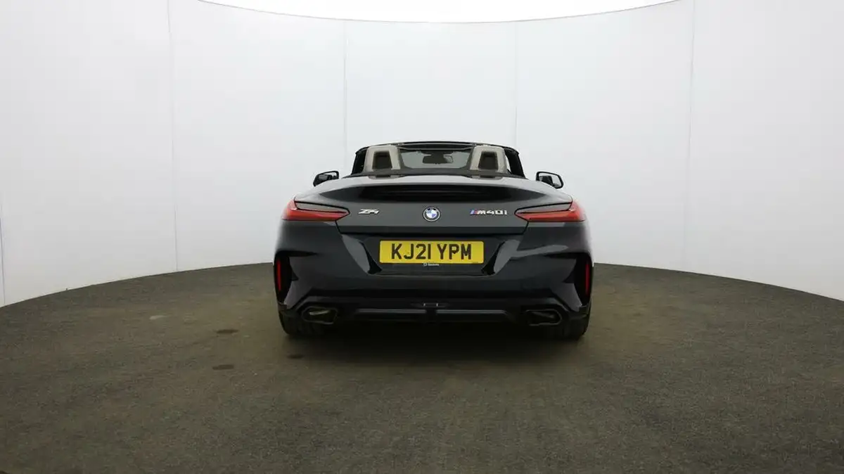 2021-bmw-z4-30-m40i-big-62