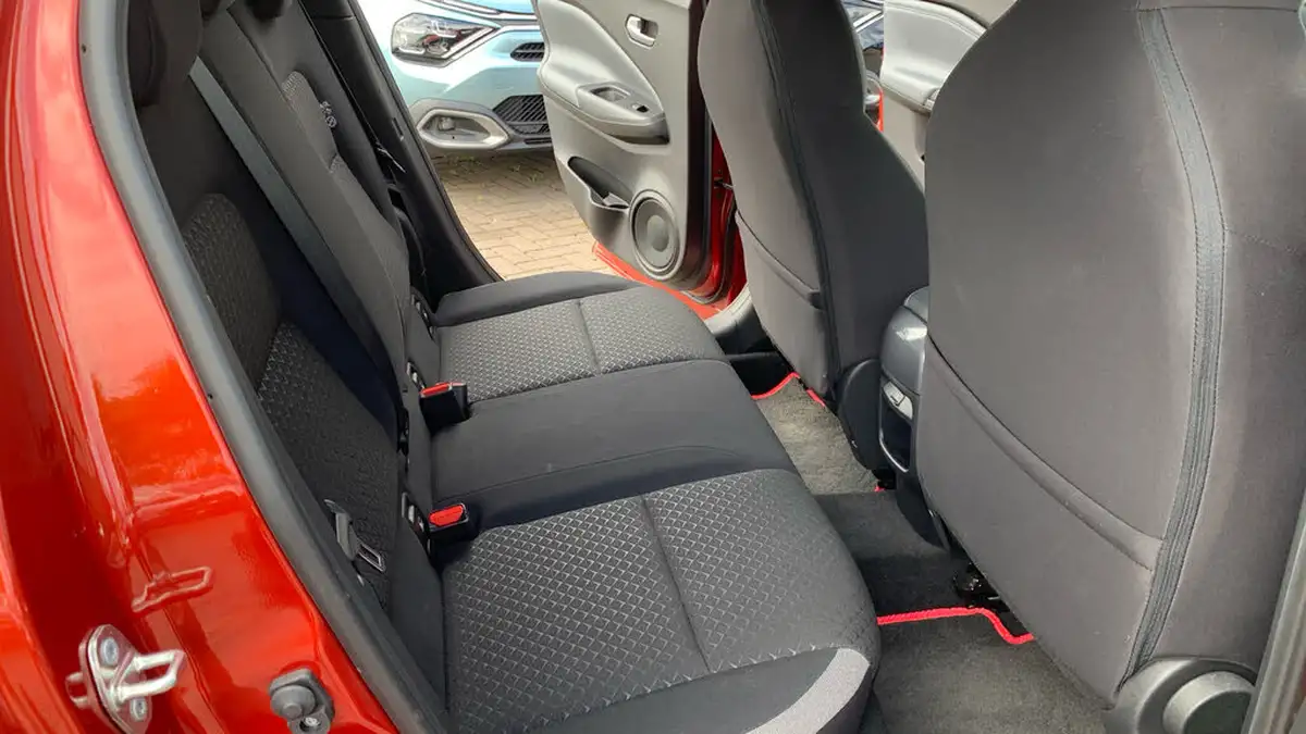 2020-nissan-juke-10-dig-t-n-connecta-117ps-dct-big-24