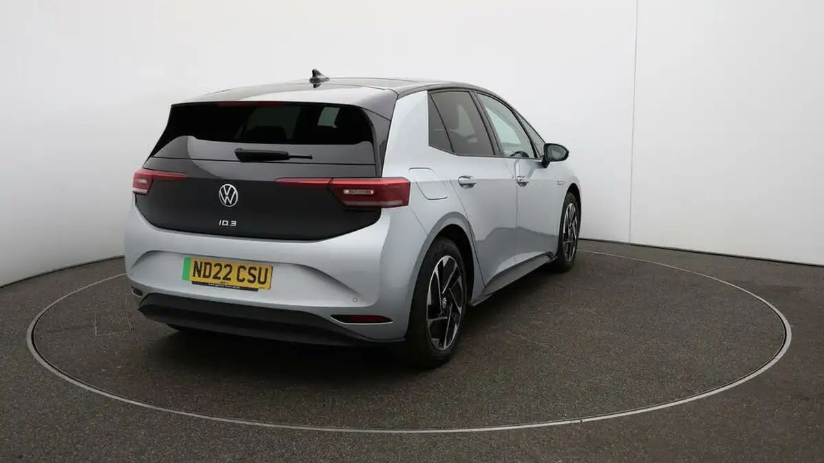 2022-volkswagen-id3-e-max-big-56
