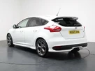 2015-ford-focus-20tdci-st2-hatchback-small-8