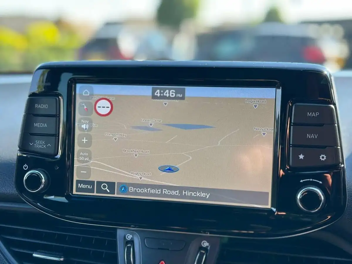 2018-hyundai-i30-n-20-t-gdi-n-performance-big-15