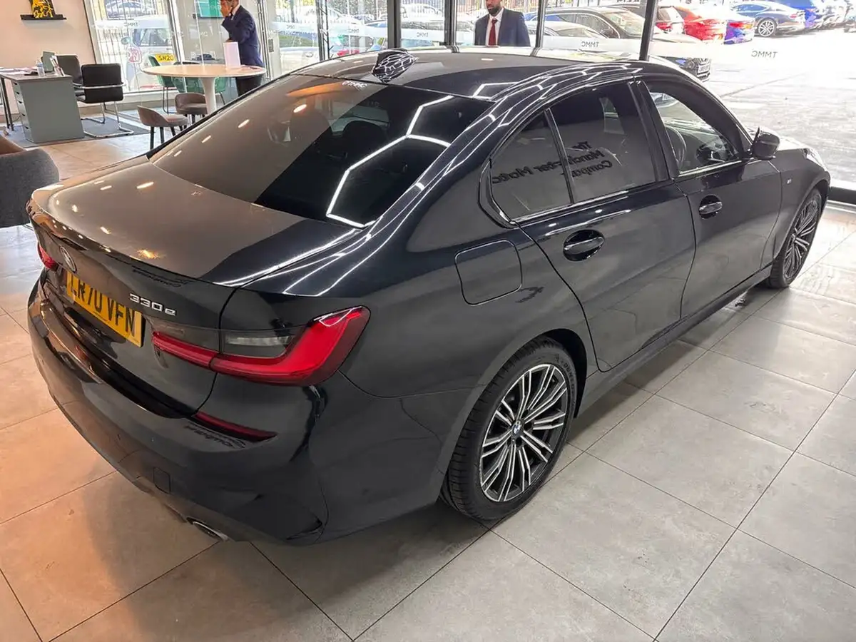 2020-bmw-3-series-20-330e-m-sport-saloon-4d-big-6