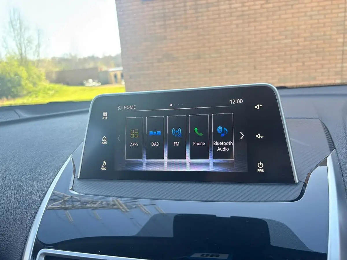 2019-mitsubishi-eclipse-cross-15-3-big-27