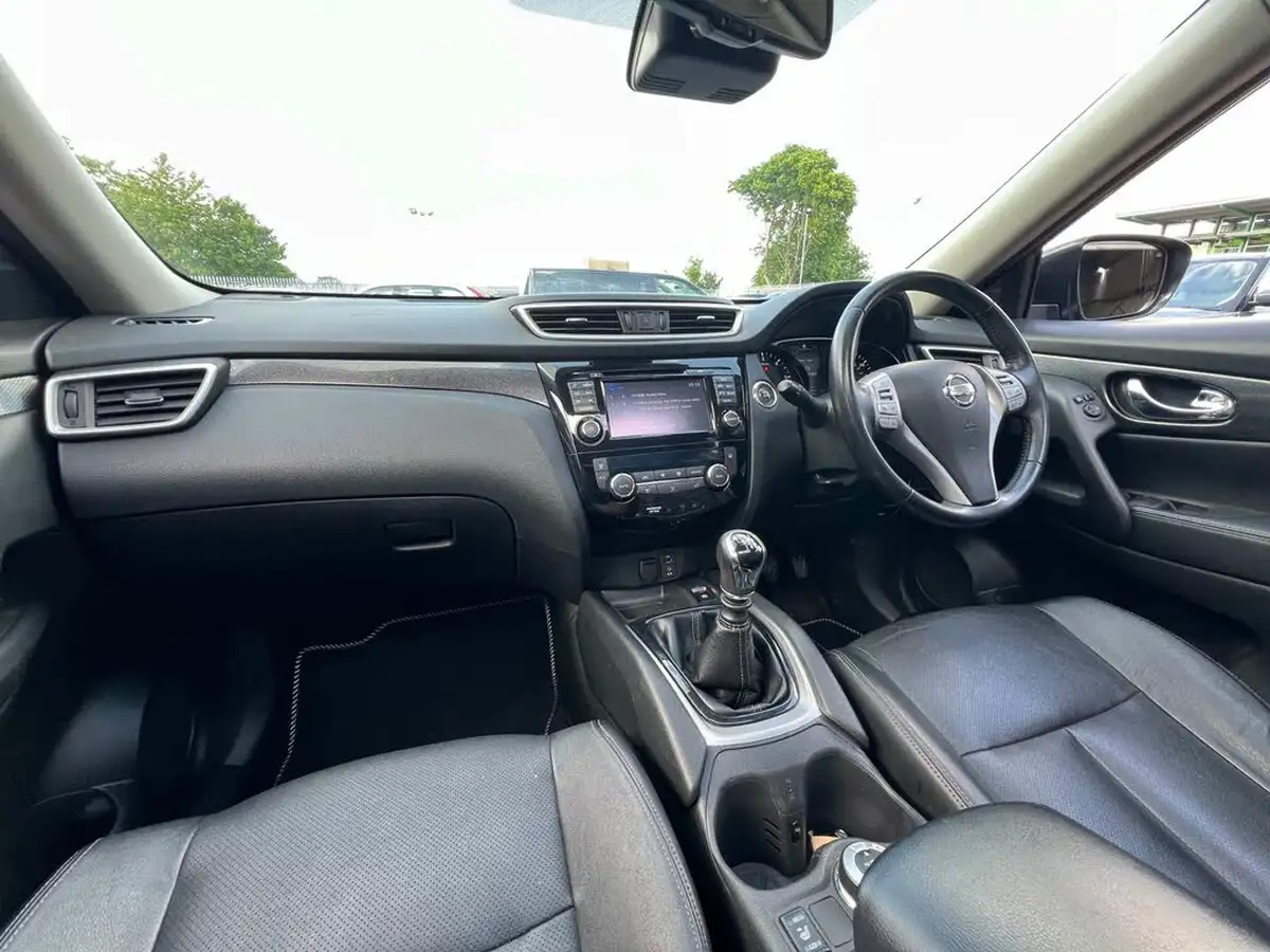 2017-nissan-x-trail-20dci-tekna-4x4-big-51
