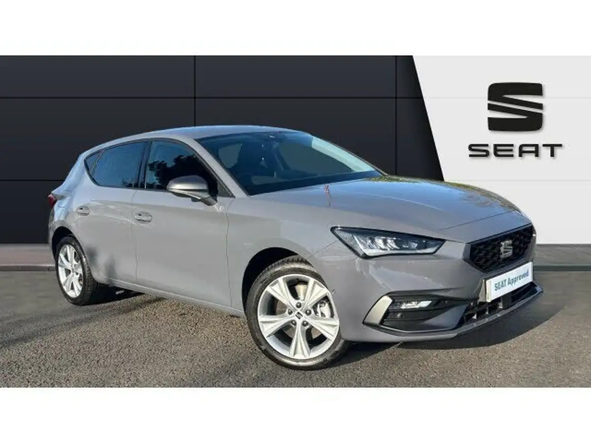 2025-seat-leon-15-e-hybrid-fr-black-edition-hatchback-big-0
