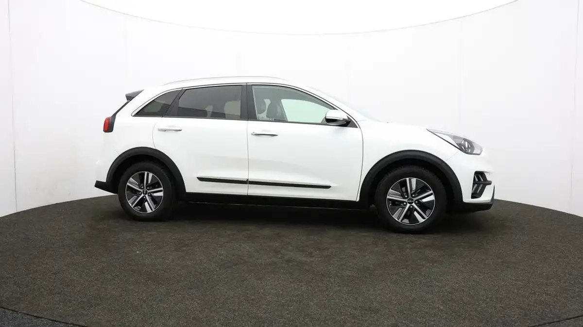 2021-kia-niro-16-gdi-phev-3-42in-cluster-big-42