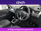 2022-renault-captur-10-tce-evolution-small-11