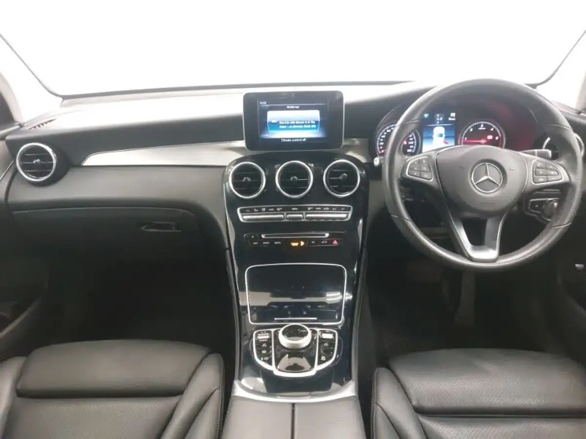 2018-mercedes-benz-glc-class-21d-glc220d-sport-ss-station-wagon-5d-big-2