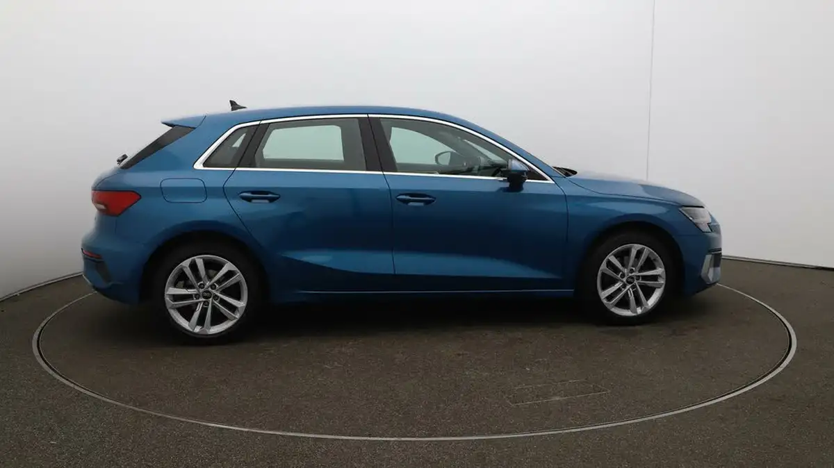 2022-audi-a3-15-35-tfsi-sportback-5d-s-tronic-big-8