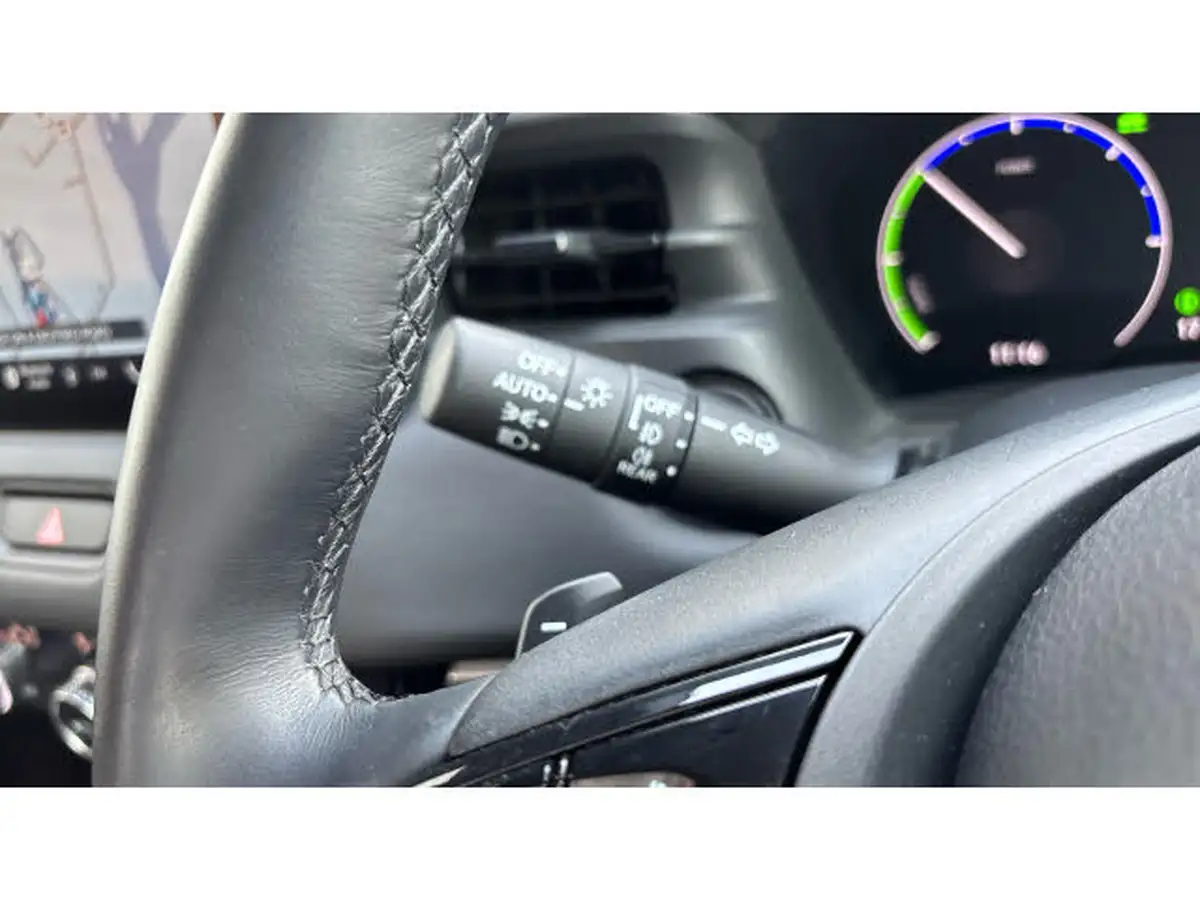 2021-honda-hr-v-15-i-mmd-advance-big-35