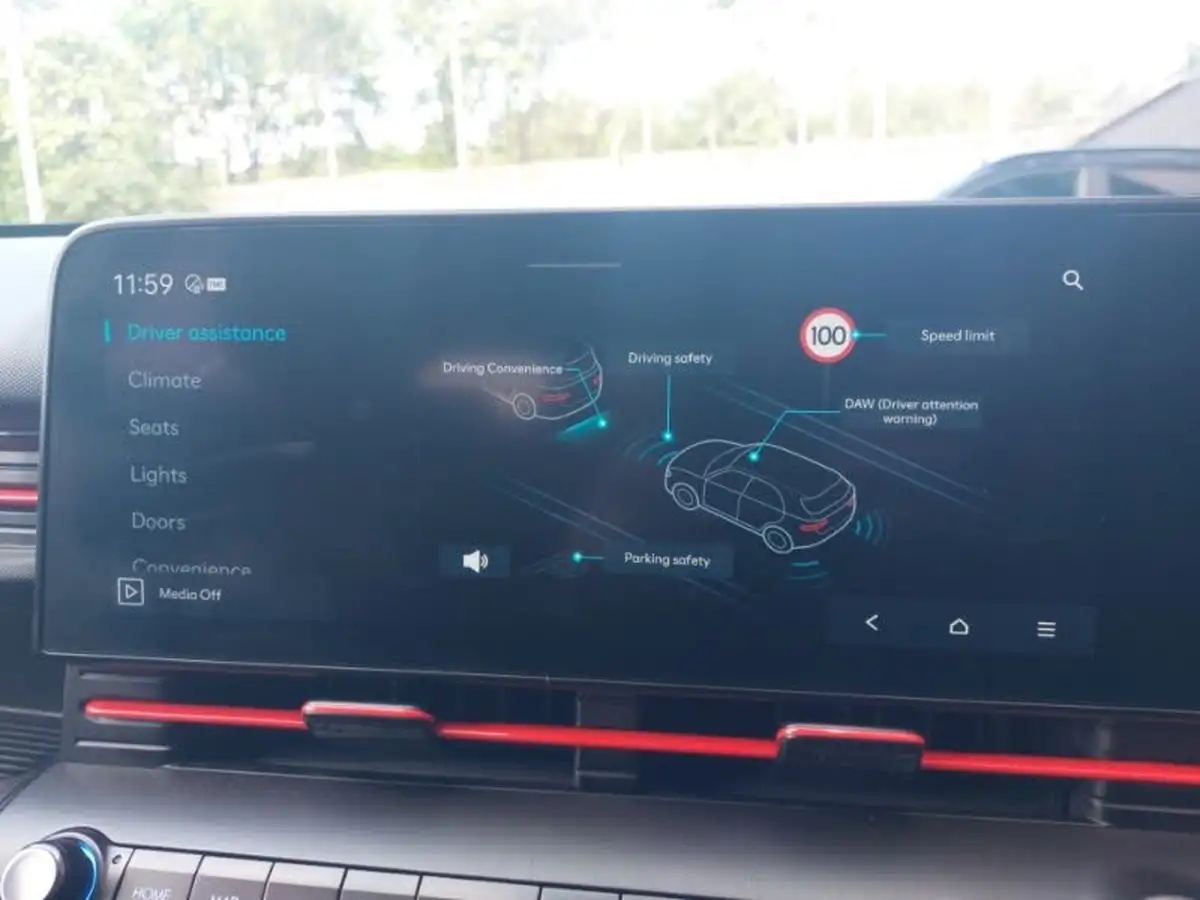 2024-hyundai-kona-16-t-gdi-n-line-s-198ps-dct-big-15