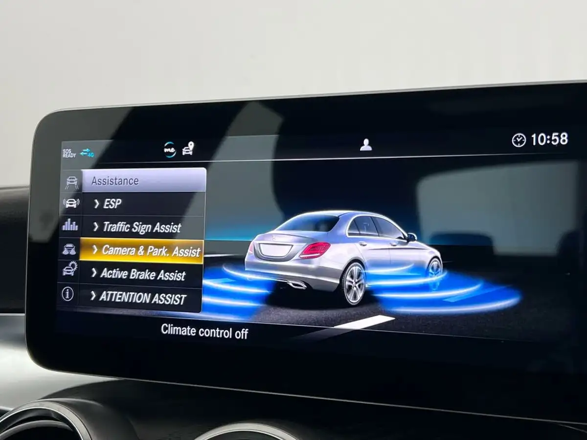 2018-mercedes-benz-c-class-20d-c220d-amg-line-premium-plusss-saloon-4d-big-40