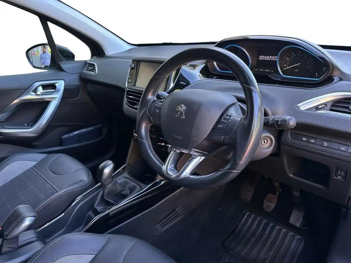 2018-peugeot-2008-suv-12-puretech-allure-82bhp-ss-big-14