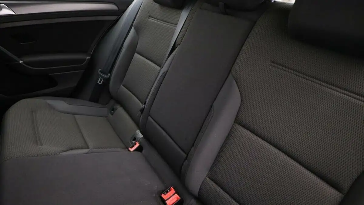 2020-volkswagen-golf-e-e-golf-big-6