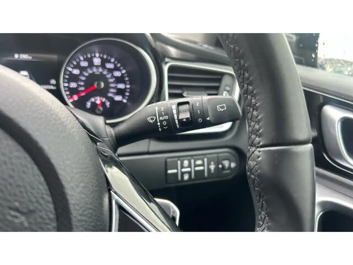 2022-kia-ceed-15-t-gdi-3-sportswagon-big-38
