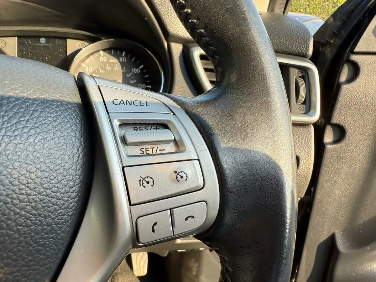 2016-nissan-qashqai-16dci-tekna-4x4-big-59